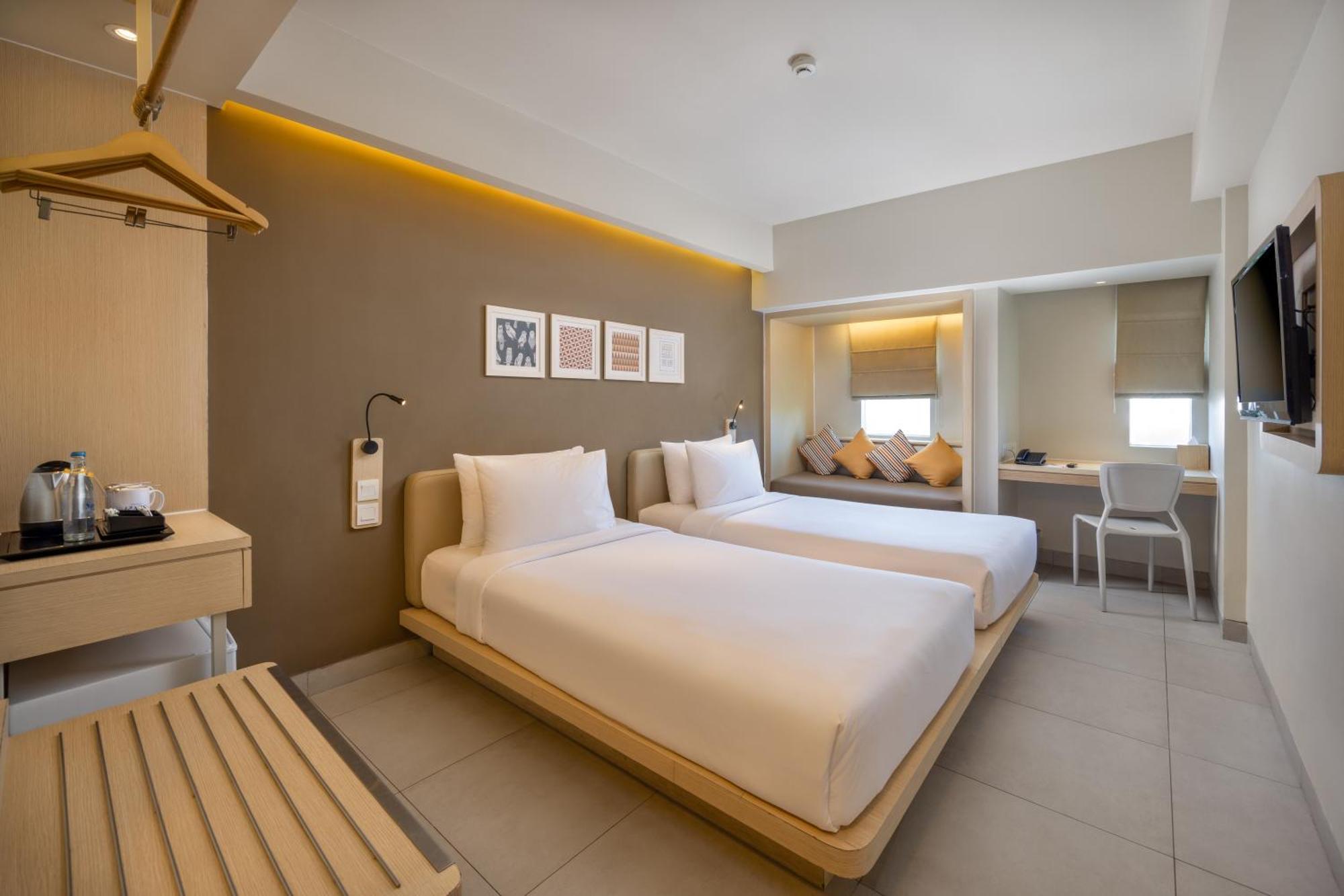 Sevn Legian Hotel Kültér fotó