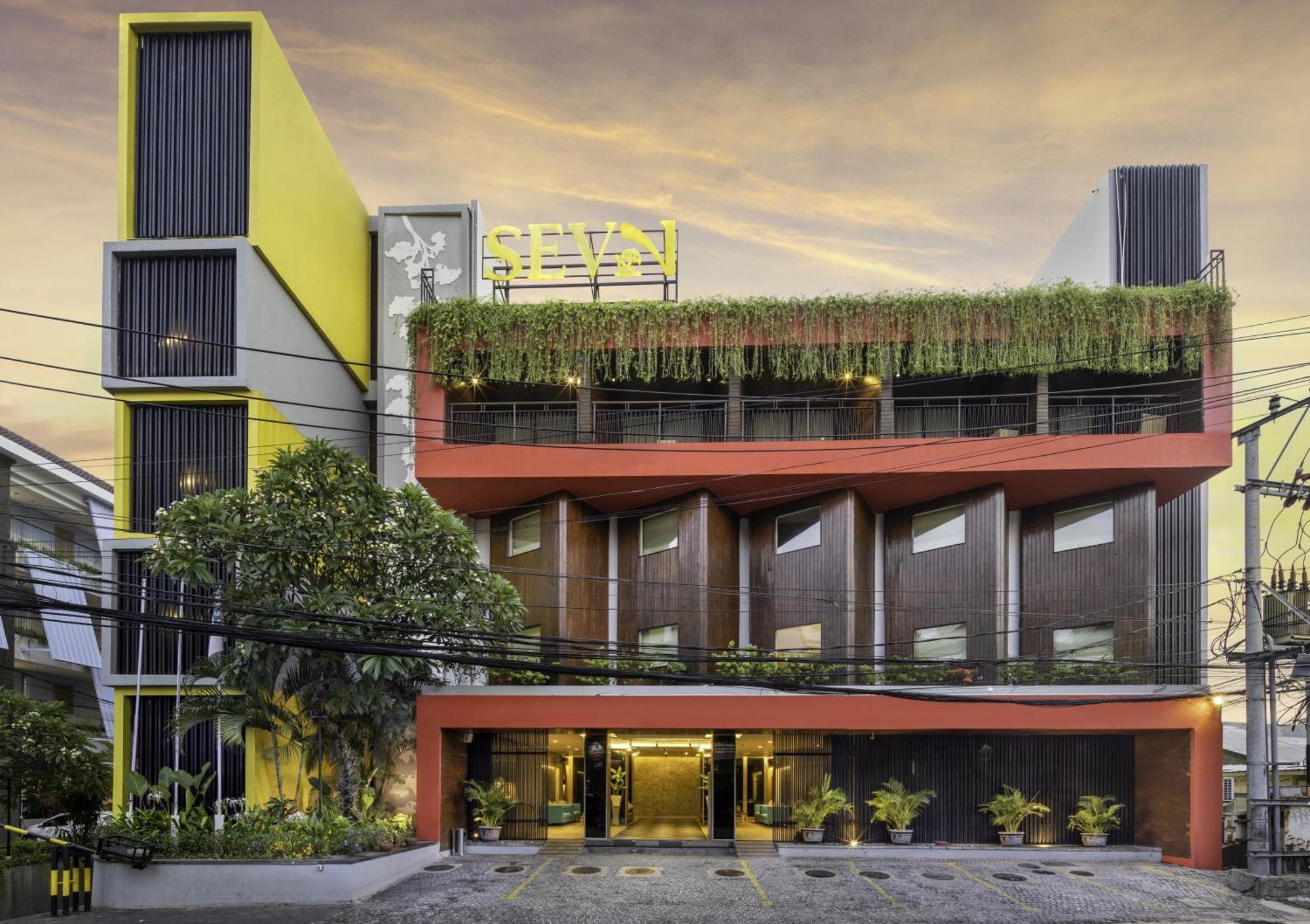 Sevn Legian Hotel Kültér fotó