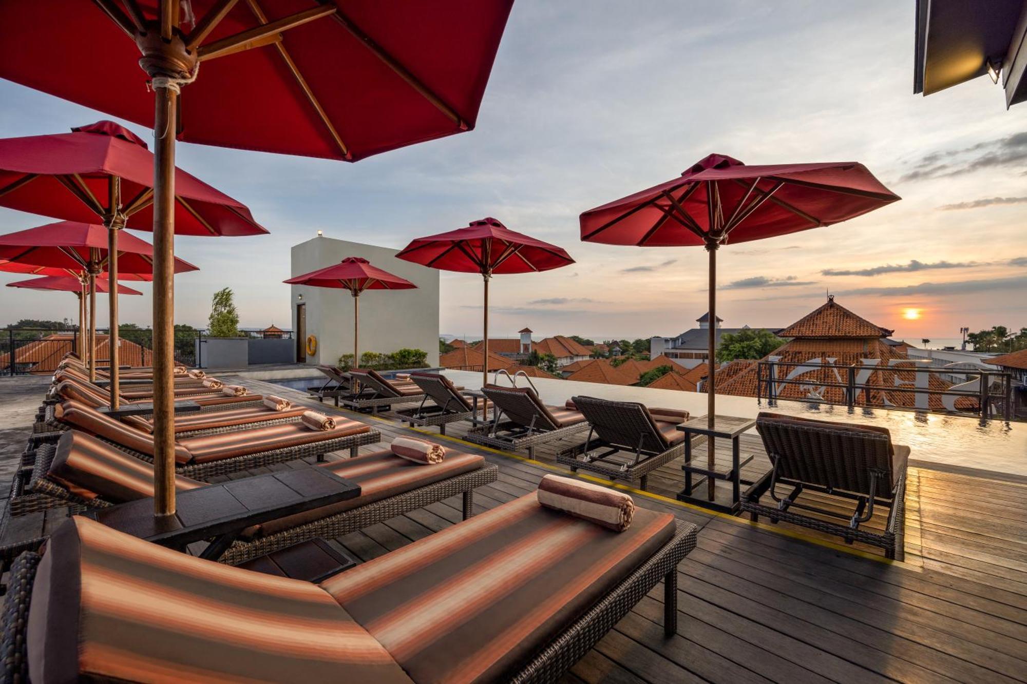 Sevn Legian Hotel Kültér fotó