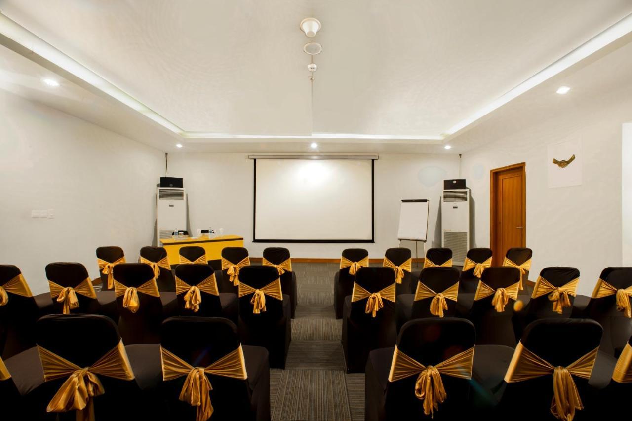 Sevn Legian Hotel Kültér fotó